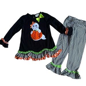 Rare Editions Black and White Chevron Halloween Outfit with Ghost Appliqué 4T